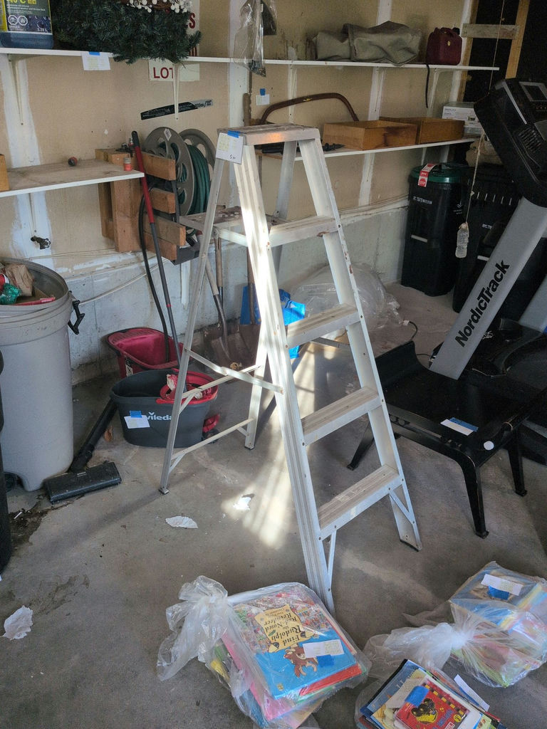 5 Ft Aluminum Step Ladder - image 1 of 4