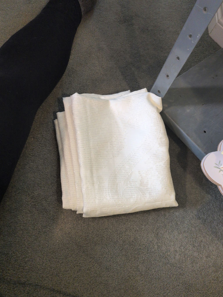 White Table Linens and Decorative Placemats - image 7 of 8