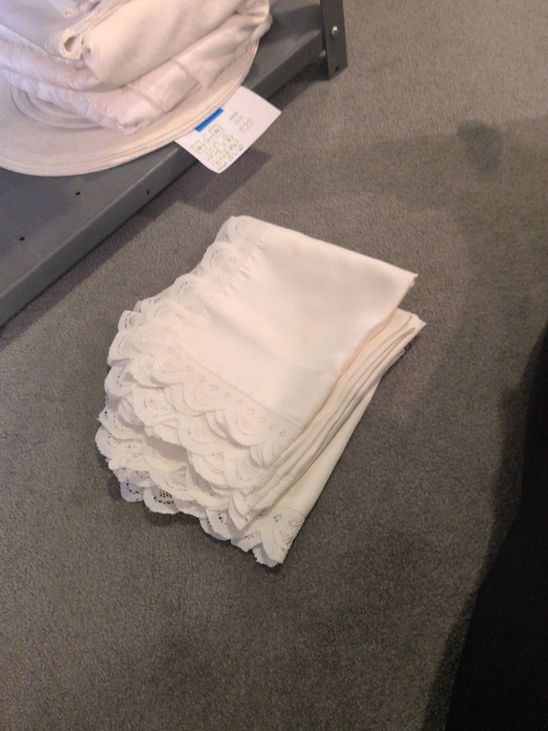 Assorted Lace Table Linens and Doilies - image 9 of 11