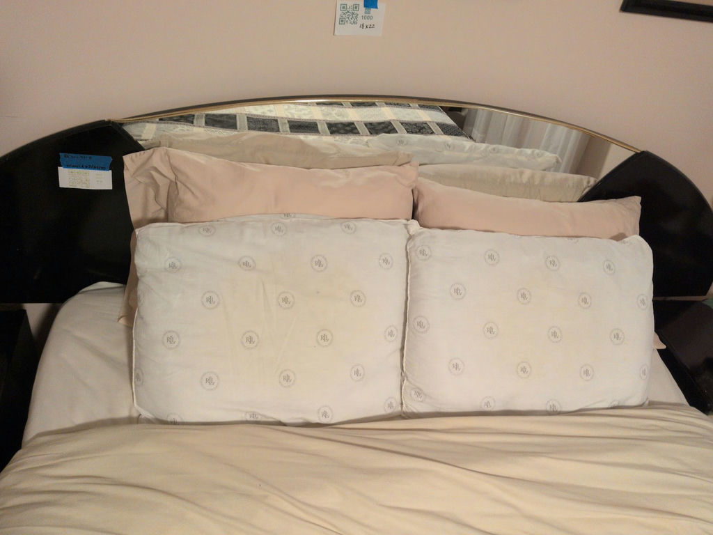 Queen Size Bedding Set - image 3 of 5
