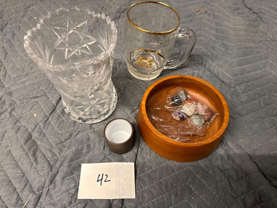Crystal glassware set with vase and mug, plus wooden bowl with stones - Image 1 of 5