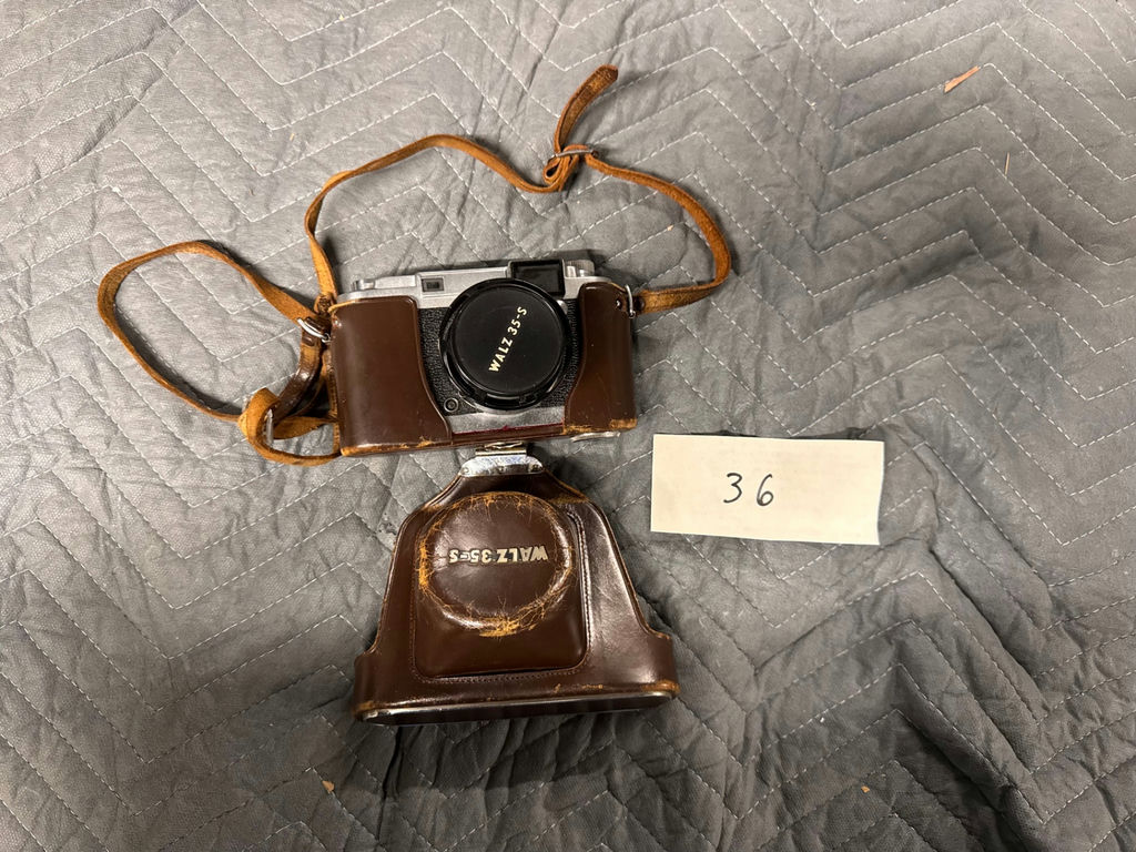 Vintage Walz 35-S 35mm camera with leather case - image 2 of 4
