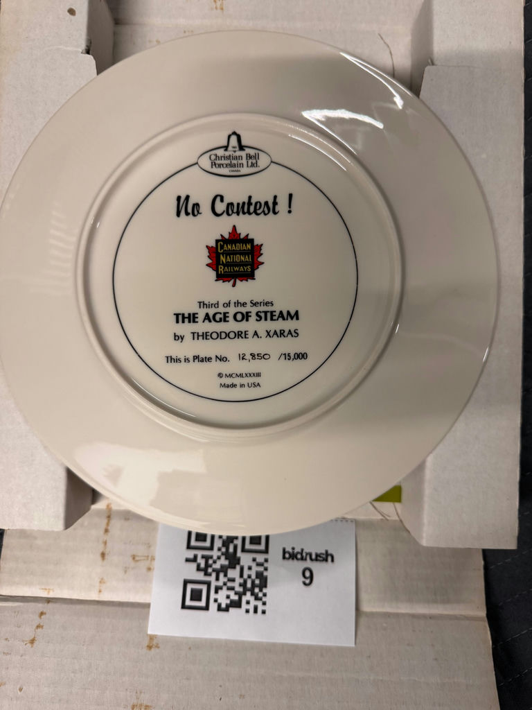 Set of train-themed porcelain plates - image 6 of 10