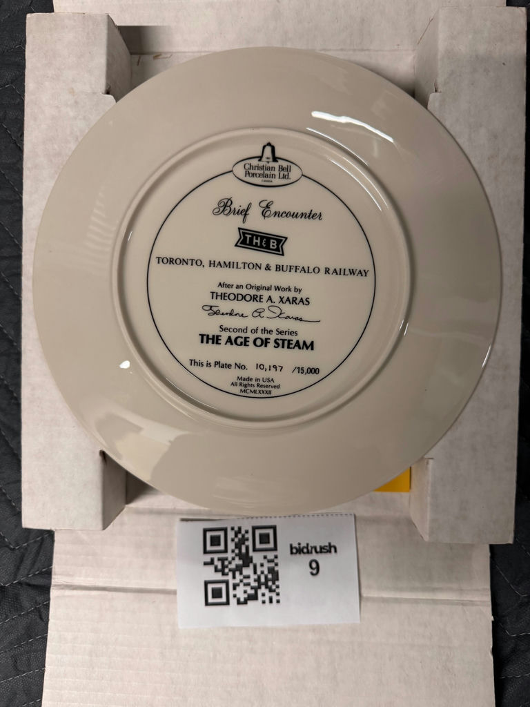 Set of train-themed porcelain plates - image 10 of 10