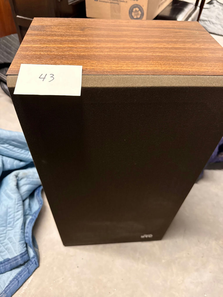 Vintage stereo components with turntable and speakers - image 4 of 11