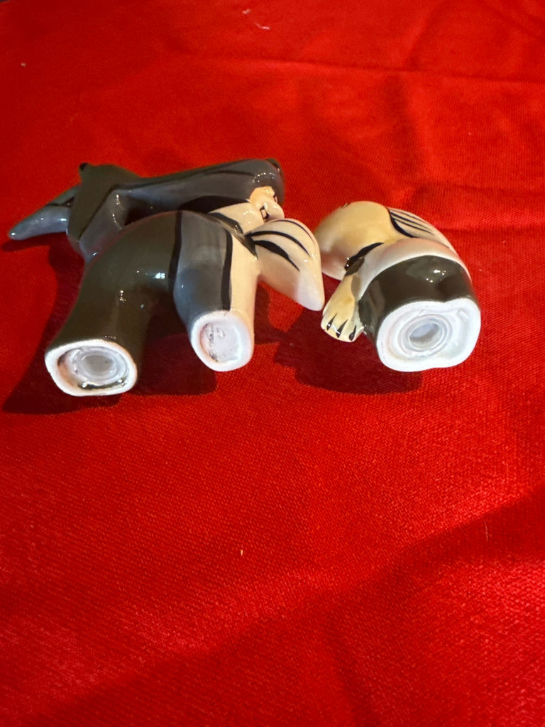 Salt and pepper shakers Cartoon Wolf and Small Character Ceramic Figurines - image 3 of 3