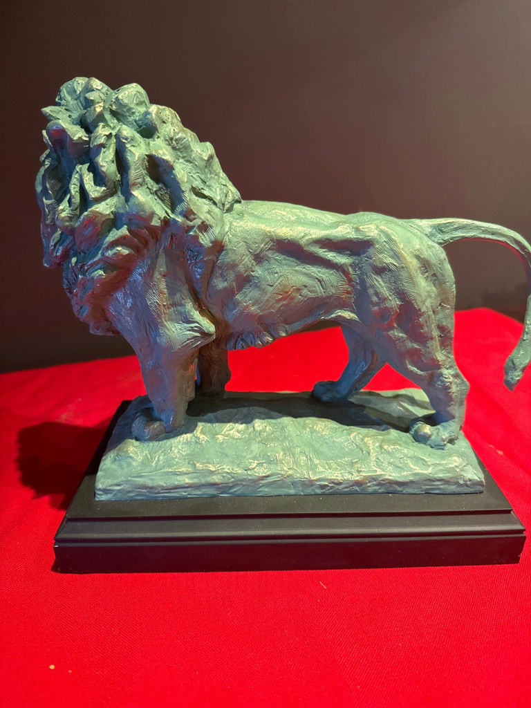 Bronze Art Institute of Chicago Lion sculpture (Museum Lions) - image 3 of 4