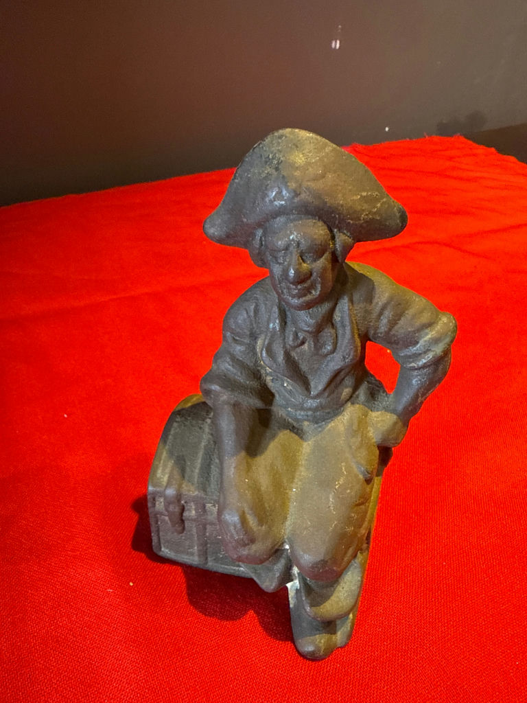 Hubley antique Cast Iron Colonial Figures Doorstop - image 1 of 2