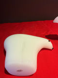 Pair of white art glass polar bear bear-shaped figurines - thumbnail 4 of 5