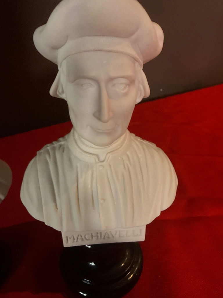 Raffaello and Machiavelli Bust Sculptures - image 2 of 3