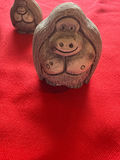 Signed Artesenia Riconada Three carved wooden gorilla figurines - thumbnail 3 of 4