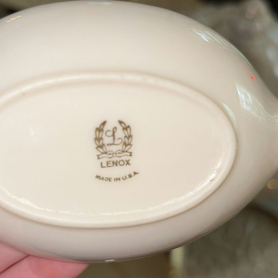 Lenox porcelain dinnerware collection with gold trim - image 6 of 27