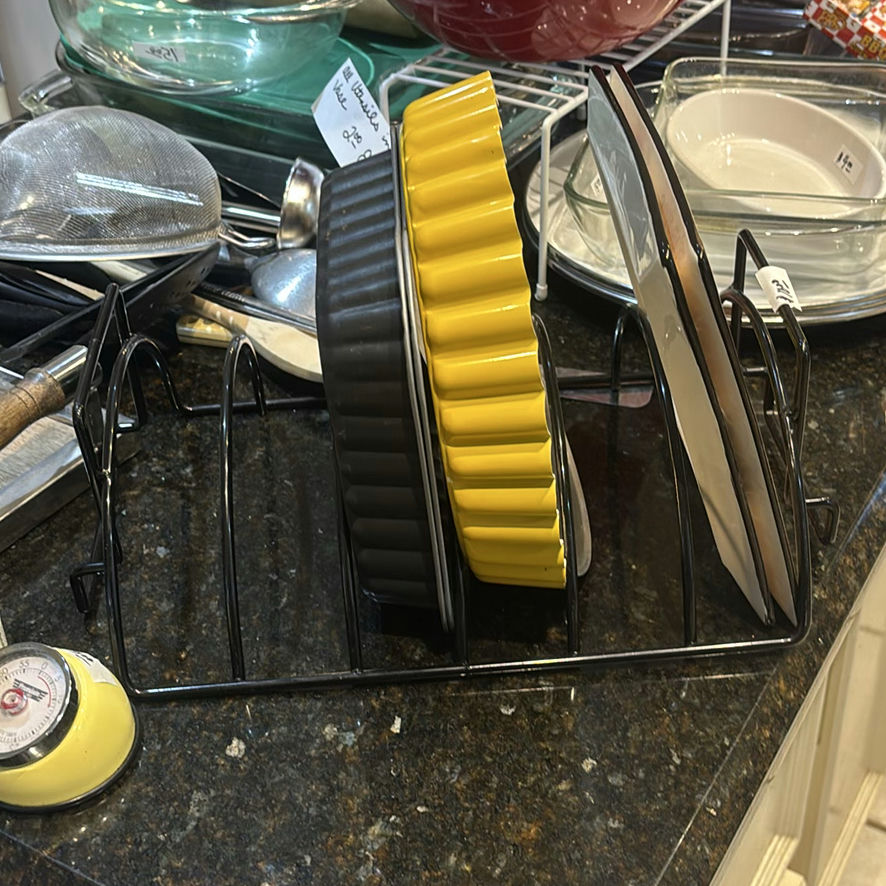 Assorted Bakeware and Kitchen Utensils - image 13 of 16
