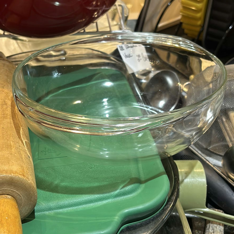 Assorted Bakeware and Kitchen Utensils - image 7 of 16