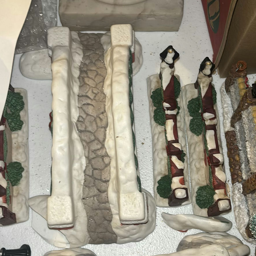 Assorted Christmas Village Figurines and Ceramic Decorations - image 6 of 11