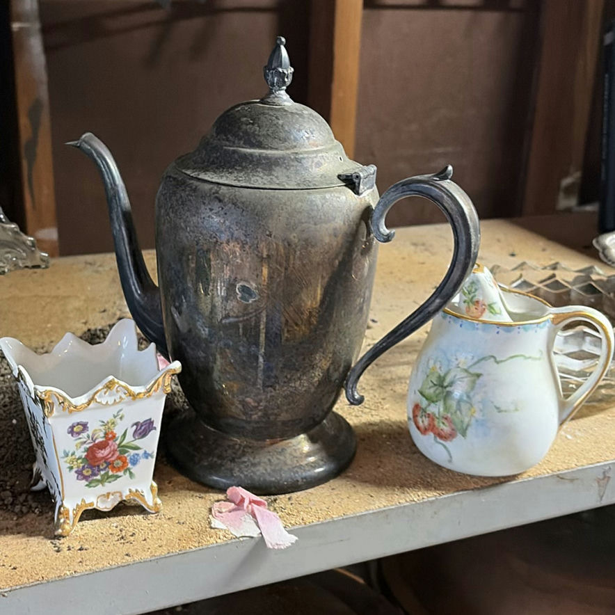 Kissing puppies sign with glassware, teapot, and vintage kitchenware - image 4 of 7