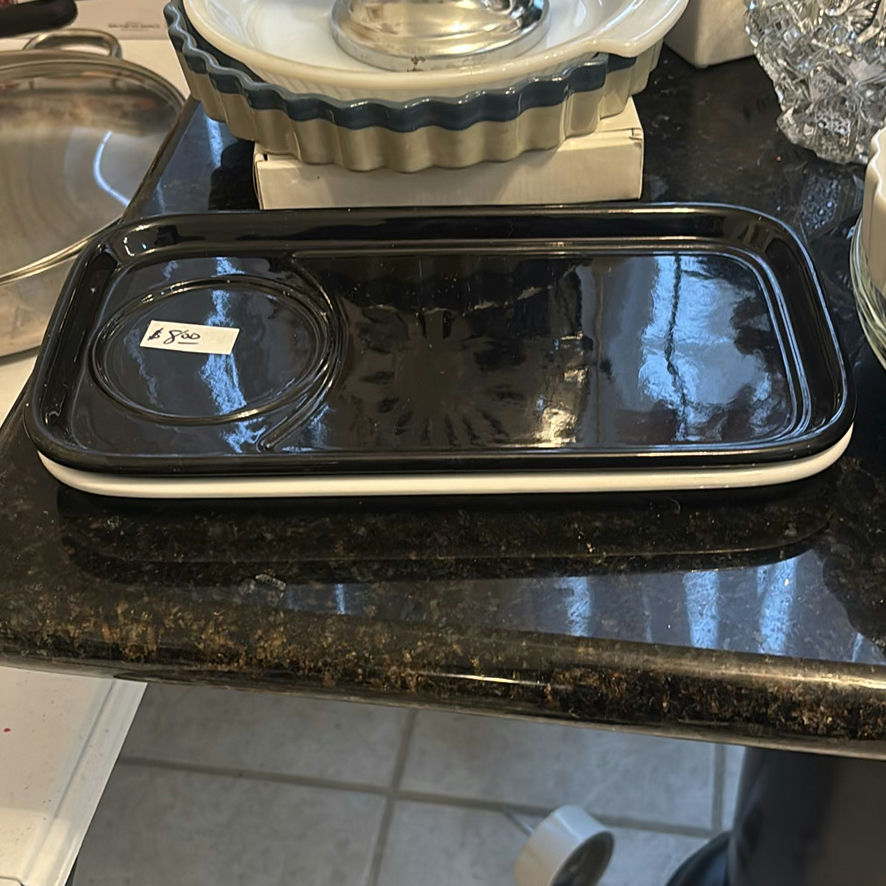Assorted Kitchenware and Decorative Glassware - image 2 of 18