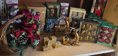 Xmas Decor - Image 1 of 9