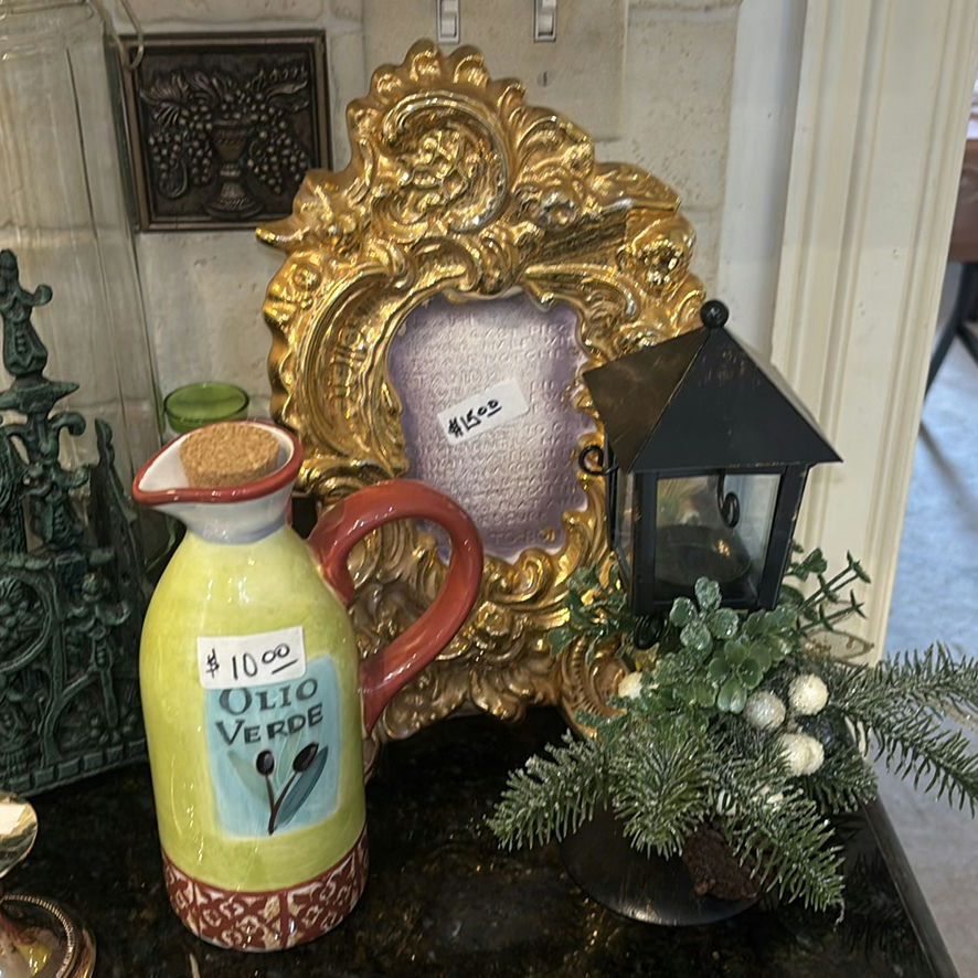 Assorted Kitchenware and Decorative Items - image 5 of 9