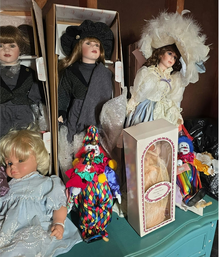 Collection of vintage fashion dolls with boxed sets and a clown doll - image 5 of 5