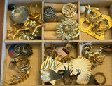 Assorted vintage costume jewelry collection - thumbnail 3 of 7