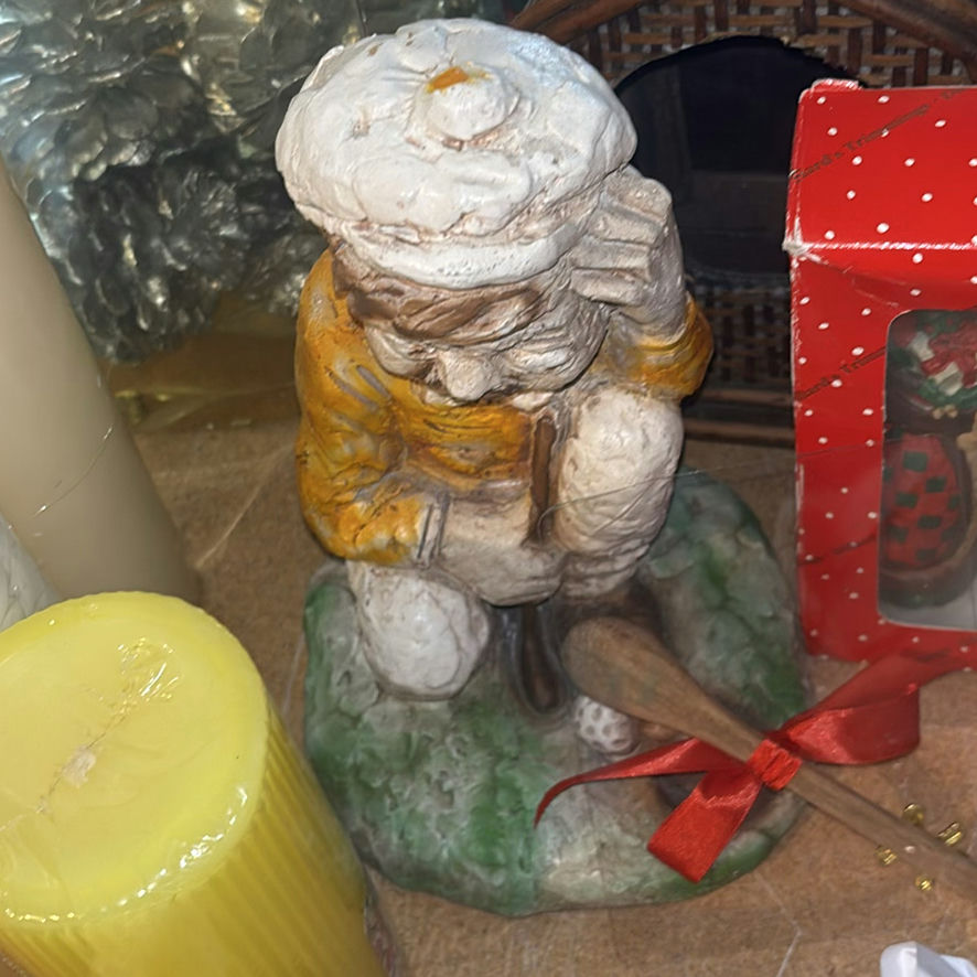 Assorted Christmas Decor and Accessories - image 8 of 17