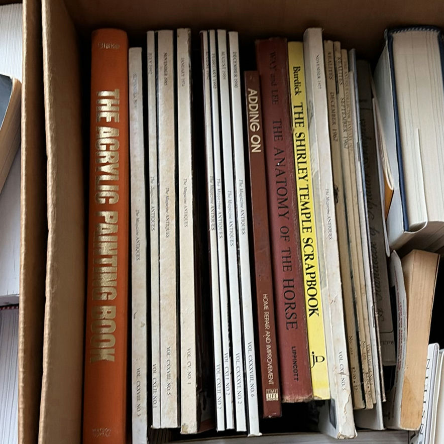 Box of assorted books - image 2 of 4