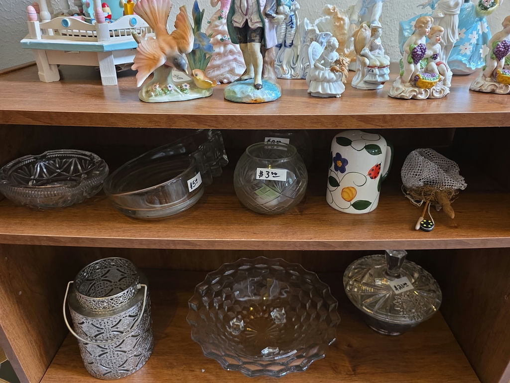 Decor - image 3 of 5