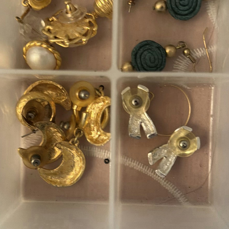 Assorted jewelry in plastic organizers - image 6 of 11