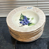 Vintage kitchenware and decor collection - thumbnail 3 of 9