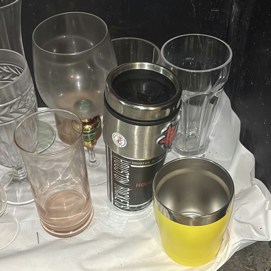 Assorted glassware and boxed kitchen gadgets - image 6 of 6