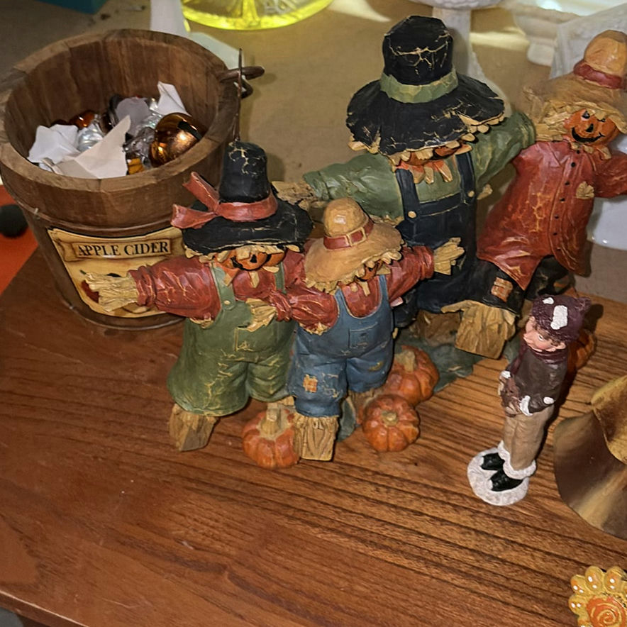 Autumn harvest and holiday decor on wooden shelf - image 2 of 7