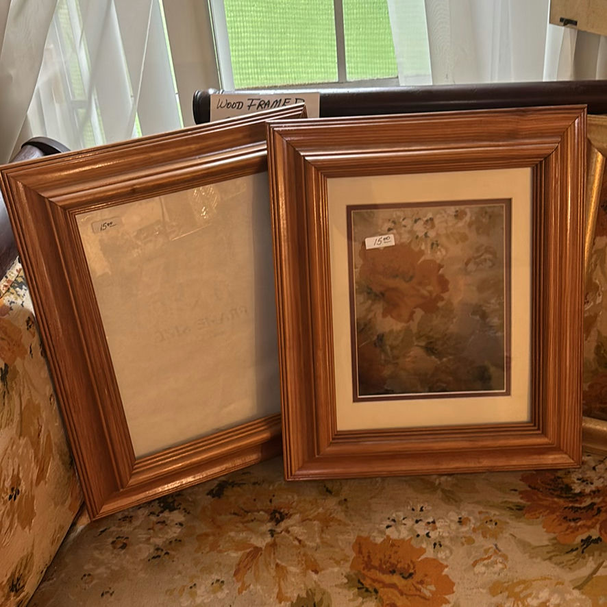 Assorted framed art and picture frames - image 2 of 7