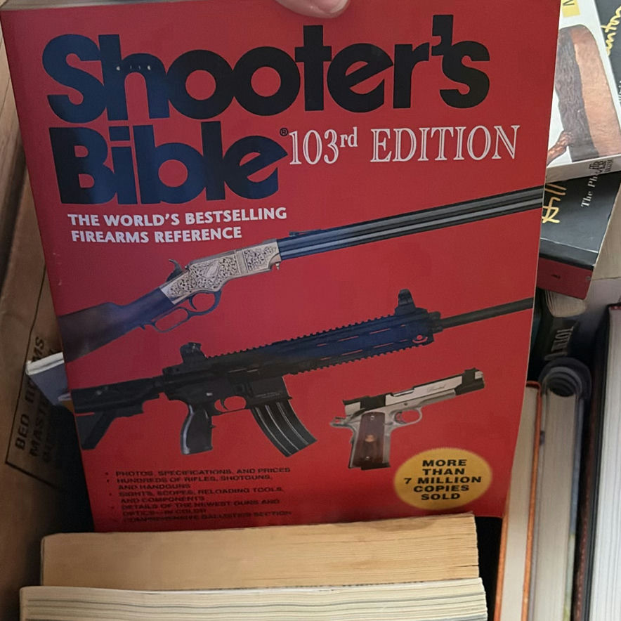Collection of firearms and antique reference books - image 5 of 5