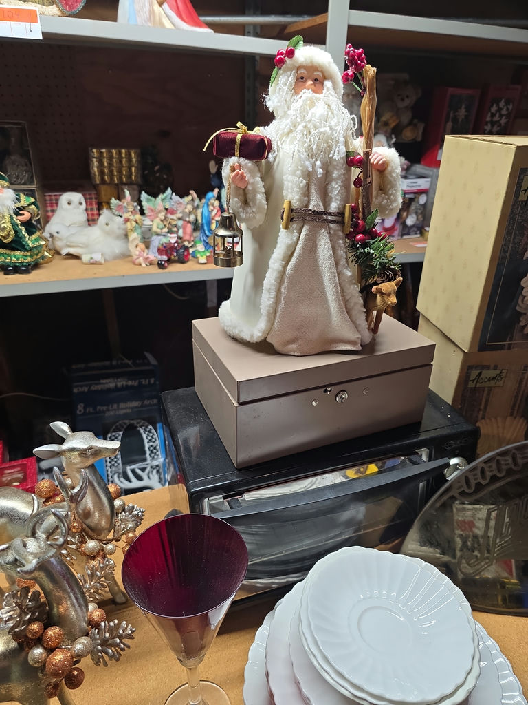 Kitchen And Decor - image 4 of 7