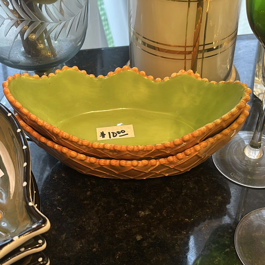 Assorted Kitchenware and Decorative Glassware - image 8 of 18