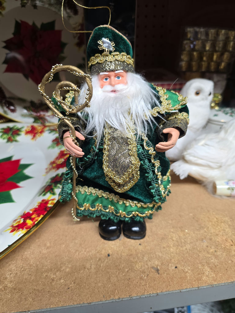 Xmas Decor - image 6 of 9