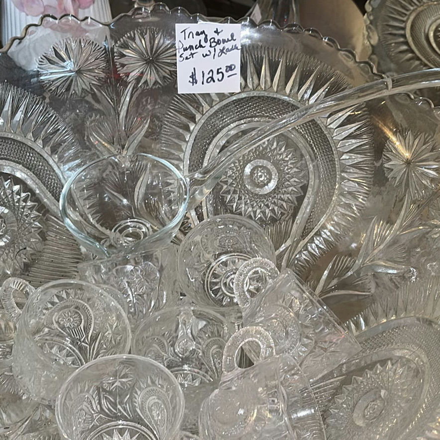 Crystal punch bowl set with pedestal and matching cups - image 5 of 7