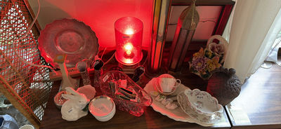Assorted vintage porcelain and decorative home items - Image 1 of 19