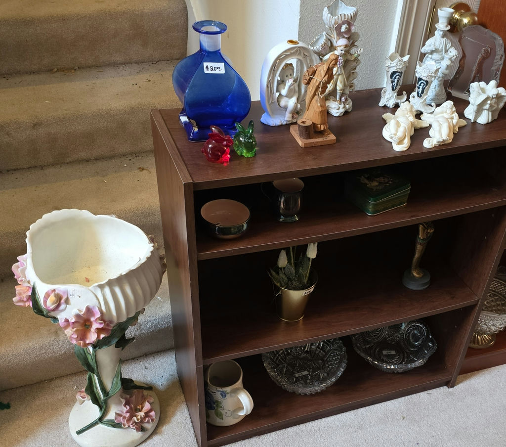 Decor - image 1 of 6
