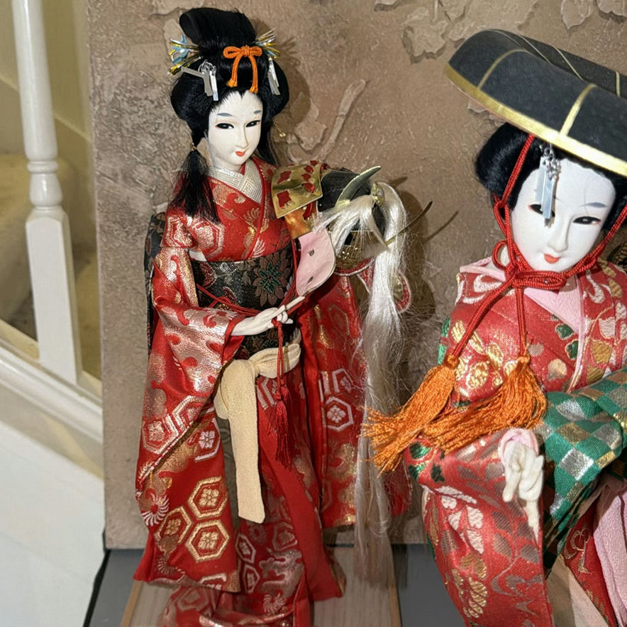 Decorative dolls, porcelain dishes, glassware, and candles - image 3 of 16