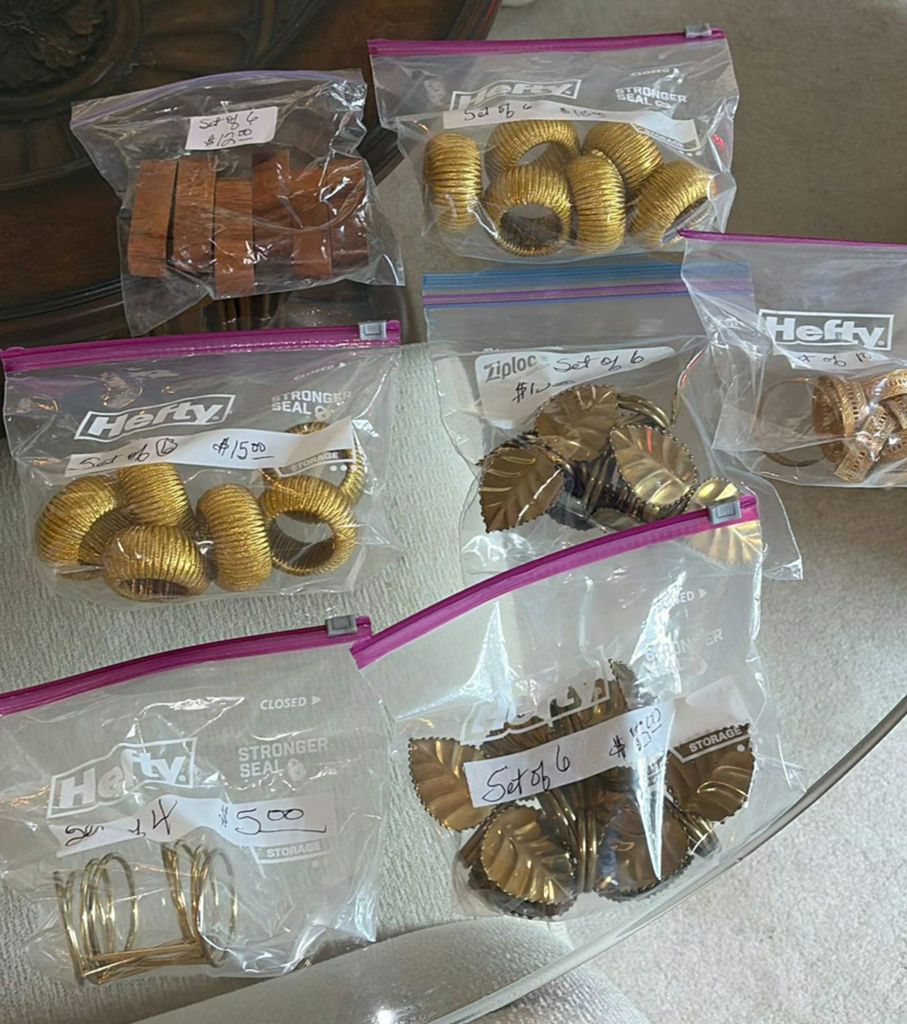 Napkin rings - image 1 of 8