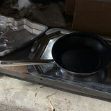 Assorted metal cookware and bakeware - thumbnail 3 of 5