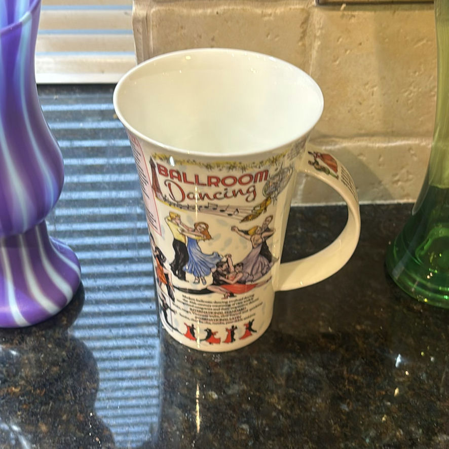 Assorted Glassware and a Ballroom Dancing Mug - image 3 of 4