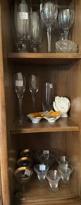 Crystal glassware and porcelain items collection - Image 1 of 6