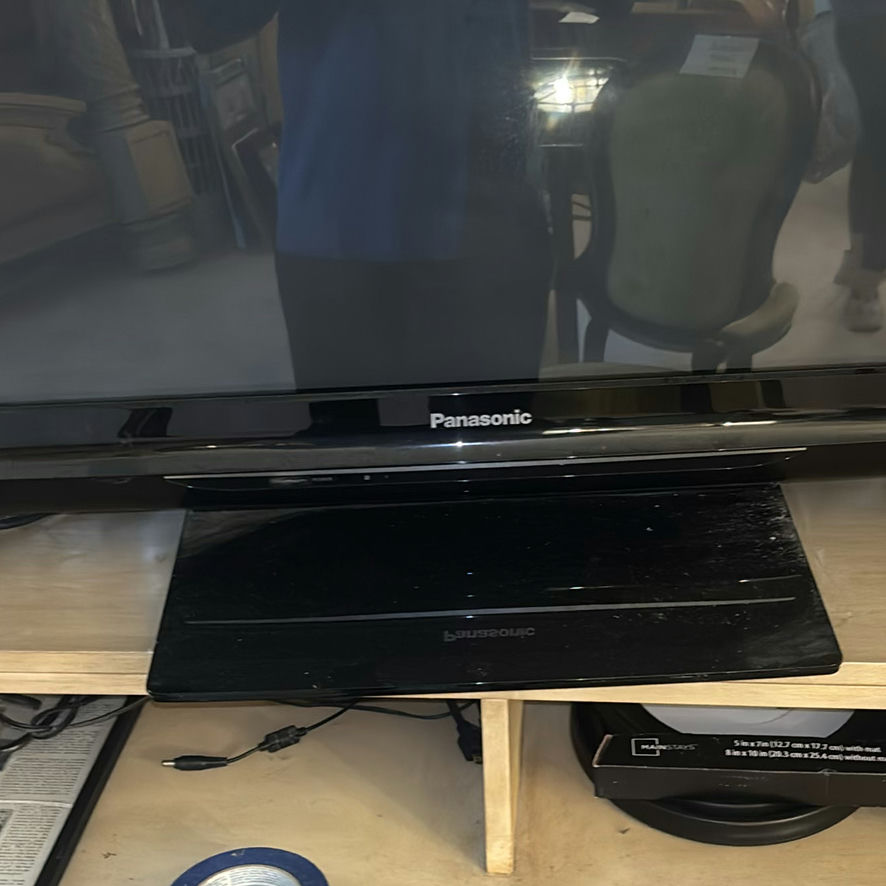 Panasonic flat-screen television - image 3 of 3