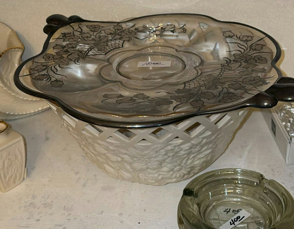 Lenox White Porcelain Decorative Set with Gold Trim - image 6 of 13