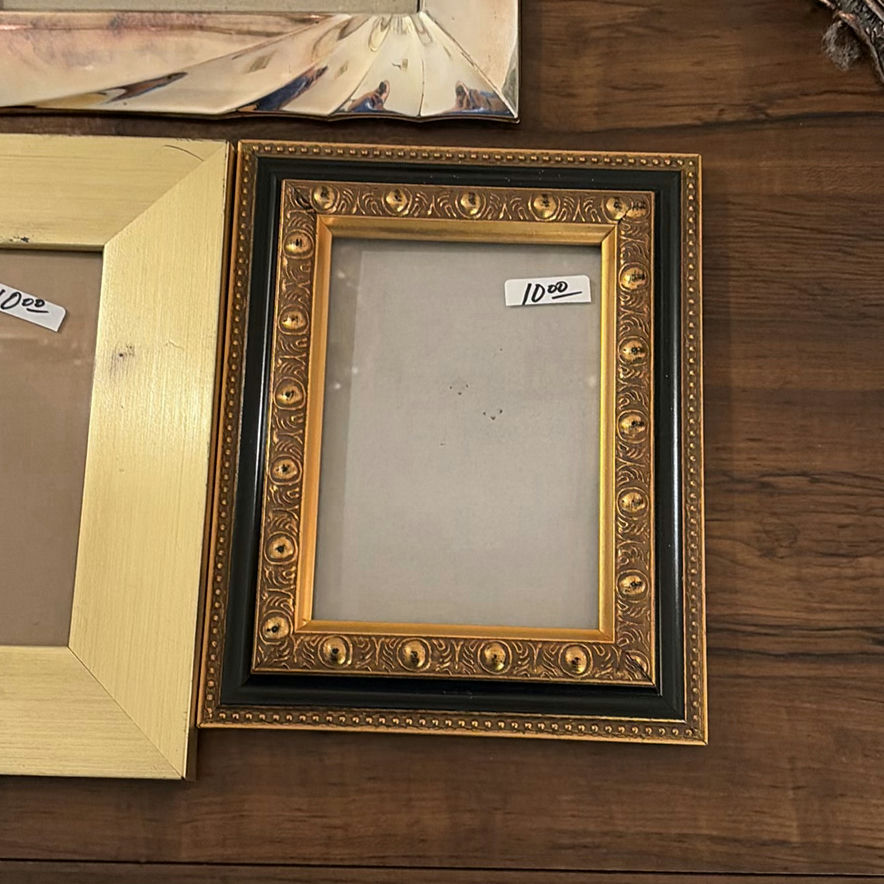 Assorted Picture Frames - image 4 of 4