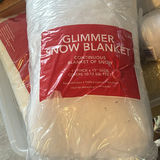 White blankets and decorative throw - thumbnail 3 of 4