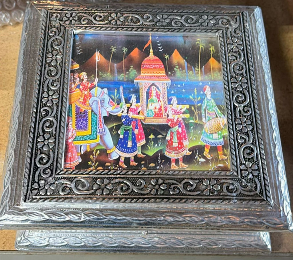 Casserole dish with lid, embossed glass mugs, grape-relief cup, diamond-pattern vase, and ornate framed tile art - image 3 of 9